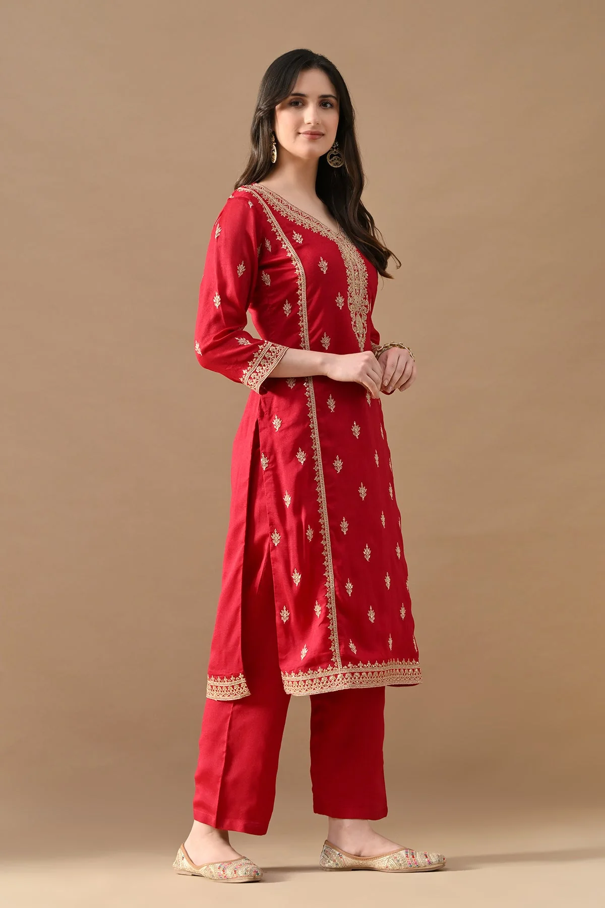 Pink Embroidered Kurta 3 Pcs Set - Image 3