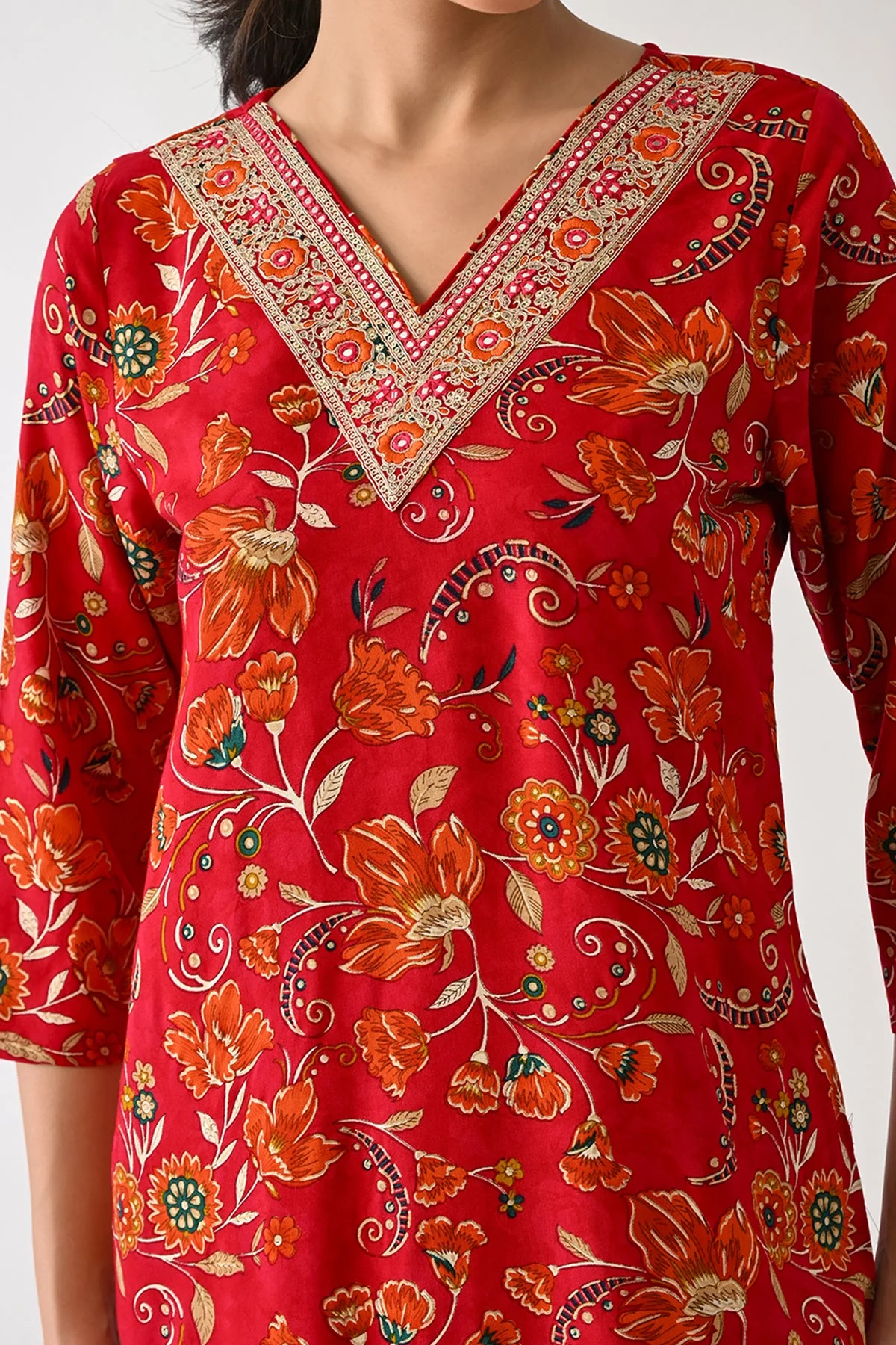 Pink Floral Printed Kurta - Image 2