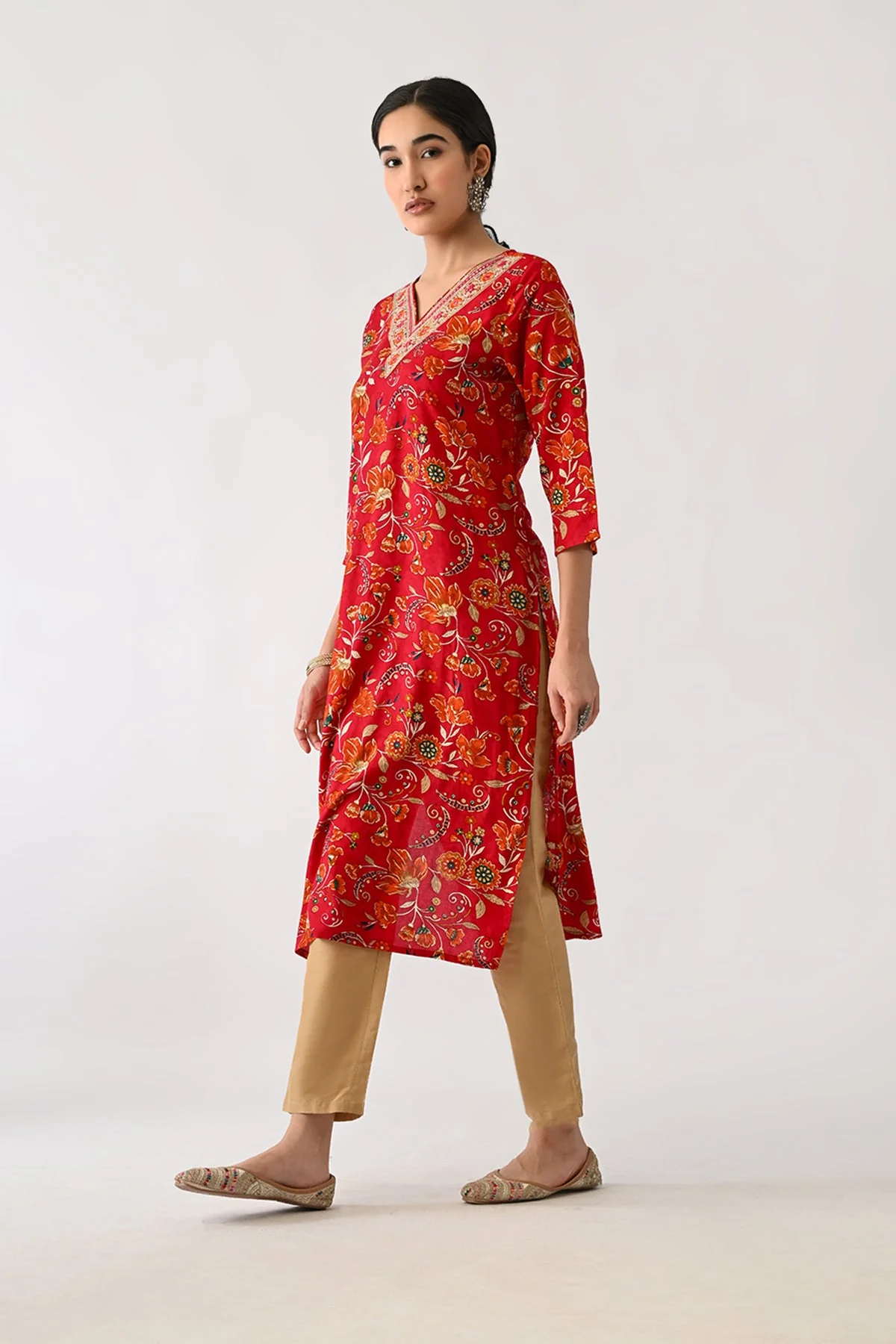 Pink Floral Printed Kurta - Image 4
