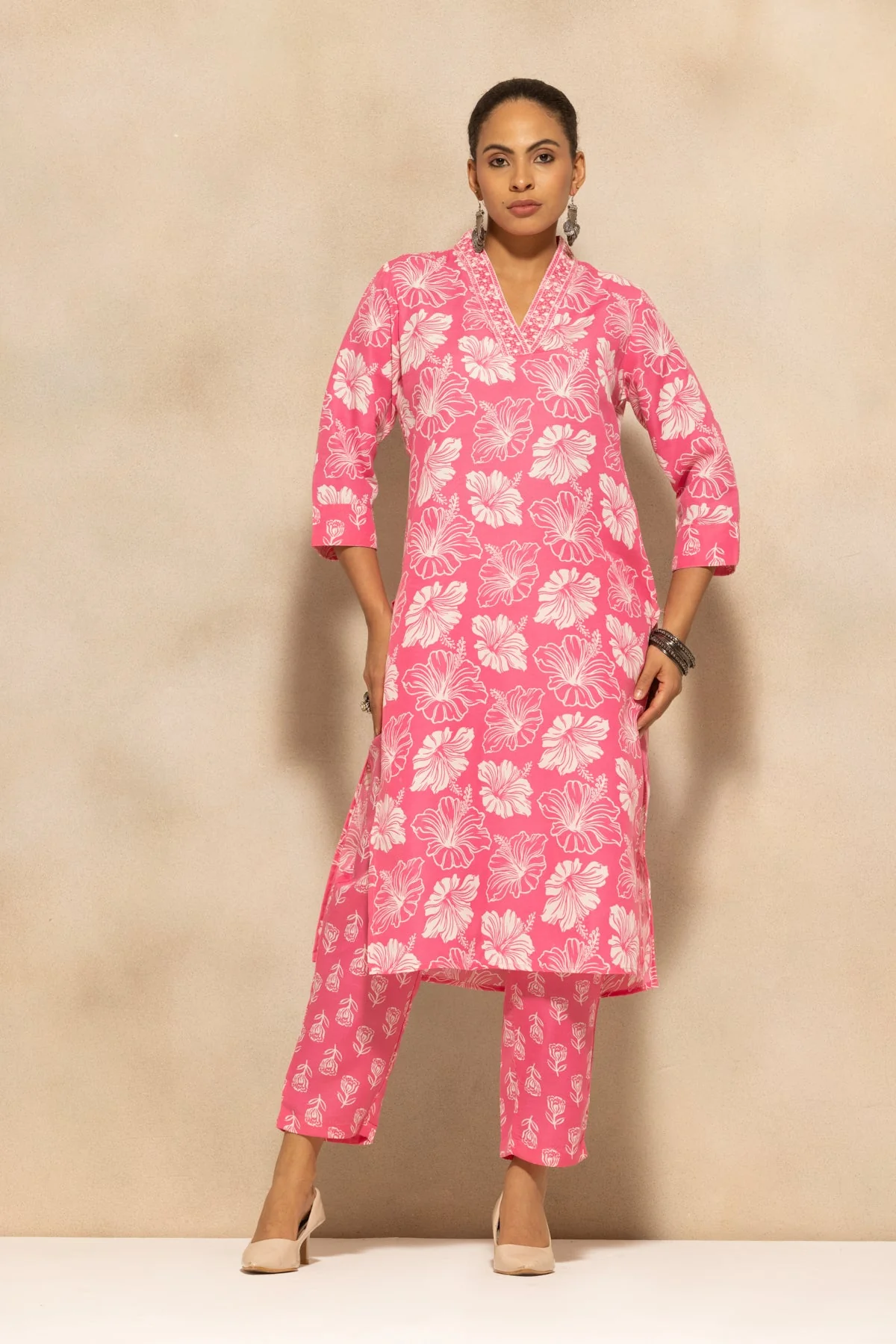 Pink Floral Printed Kurta 3 Pcs Set - Image 8
