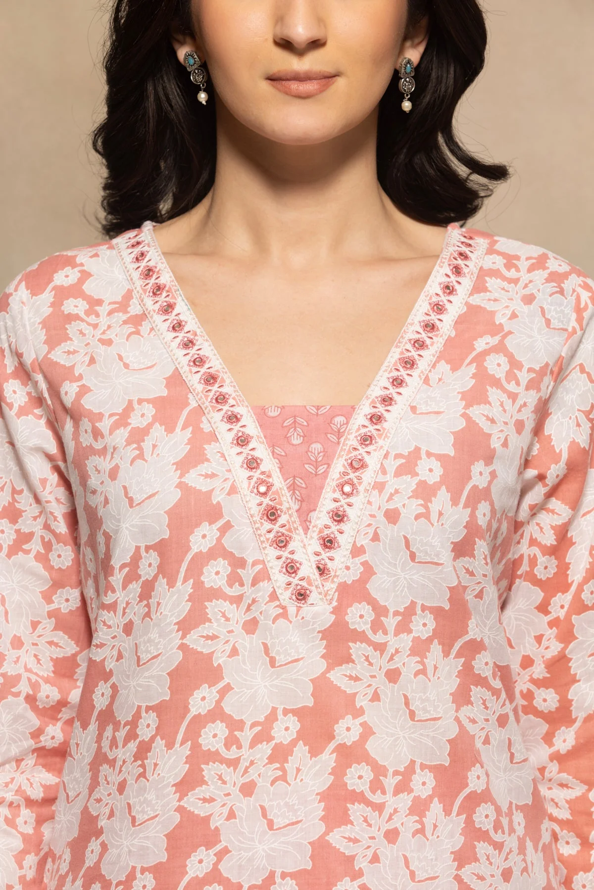 Pink Floral Printed Kurta 3 Pcs Set - Image 4