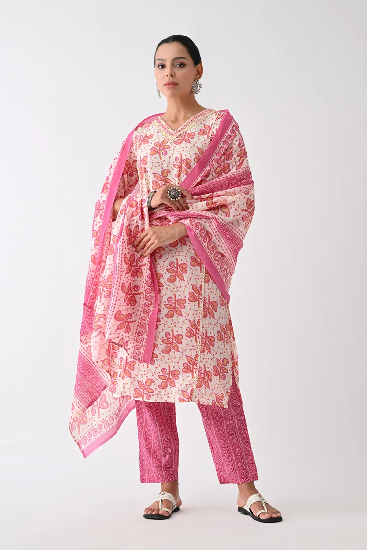 Pink Paisley Printed Kurta 3 Pcs Set - Image 7