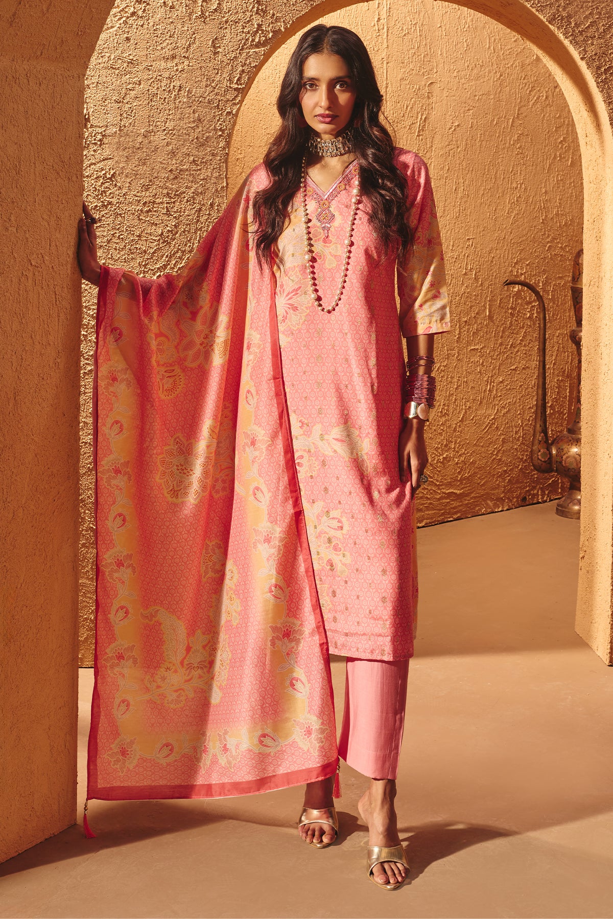 Pink Printed Embellished Kurta 3 Pcs Set - Image 3