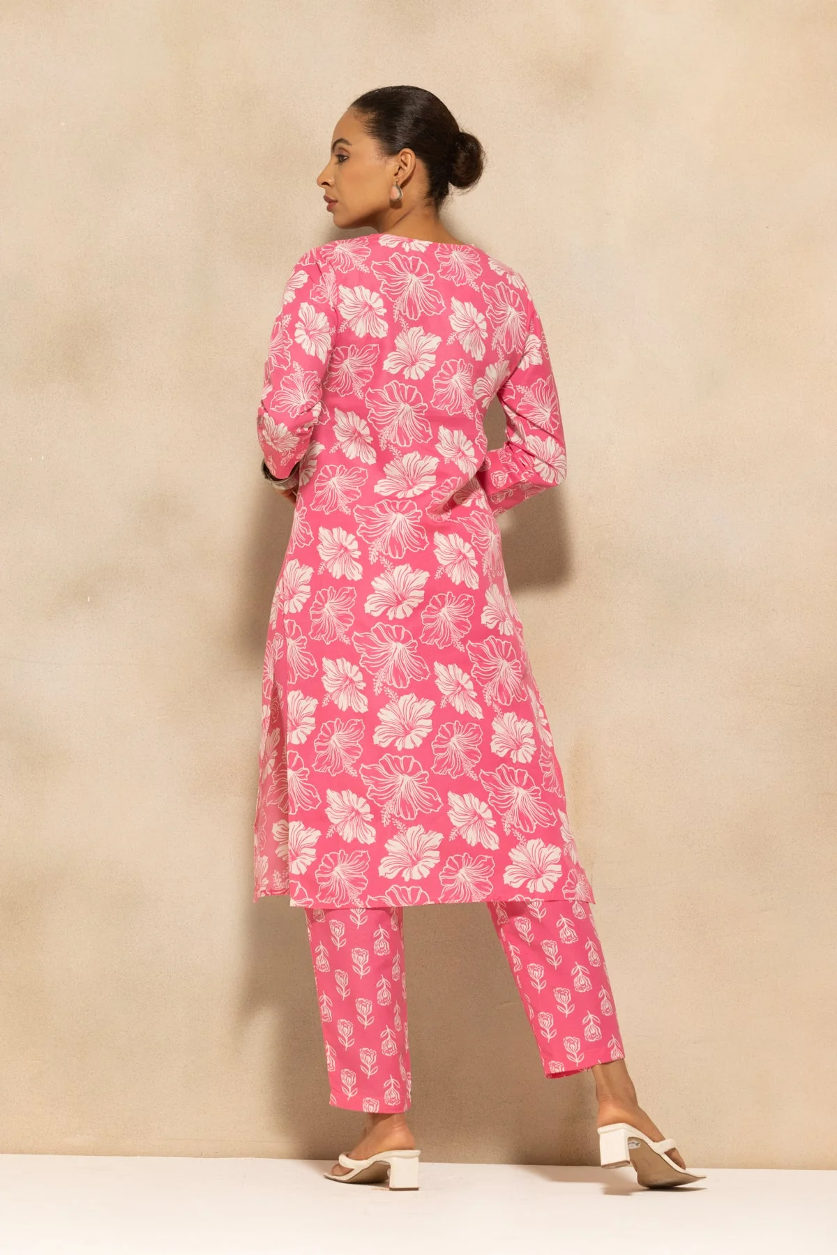 Pink Printed Kurta 3 Pcs Set - Image 5
