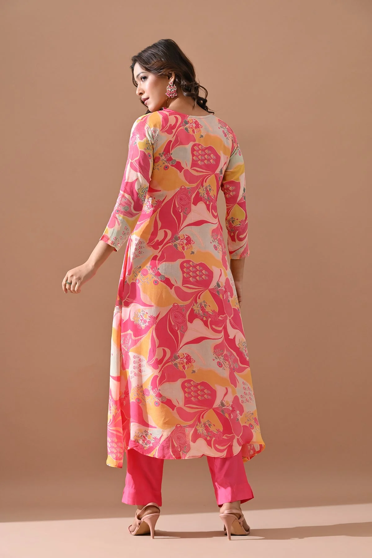Pink Printed Kurta 2 Pcs Set - Image 5