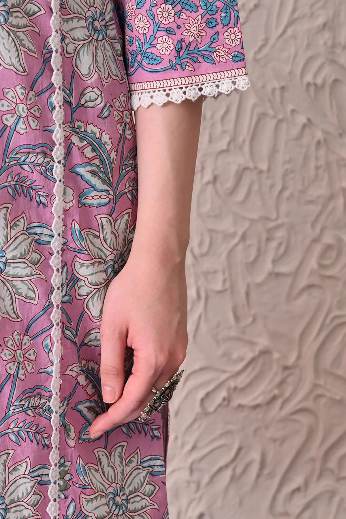 Pink Printed Kurta 2 Pcs Set - Image 8
