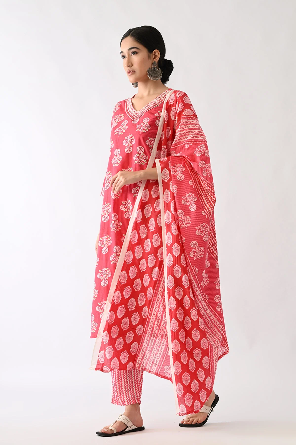 Pink Printed Kurta 3 Pcs Set - Image 4