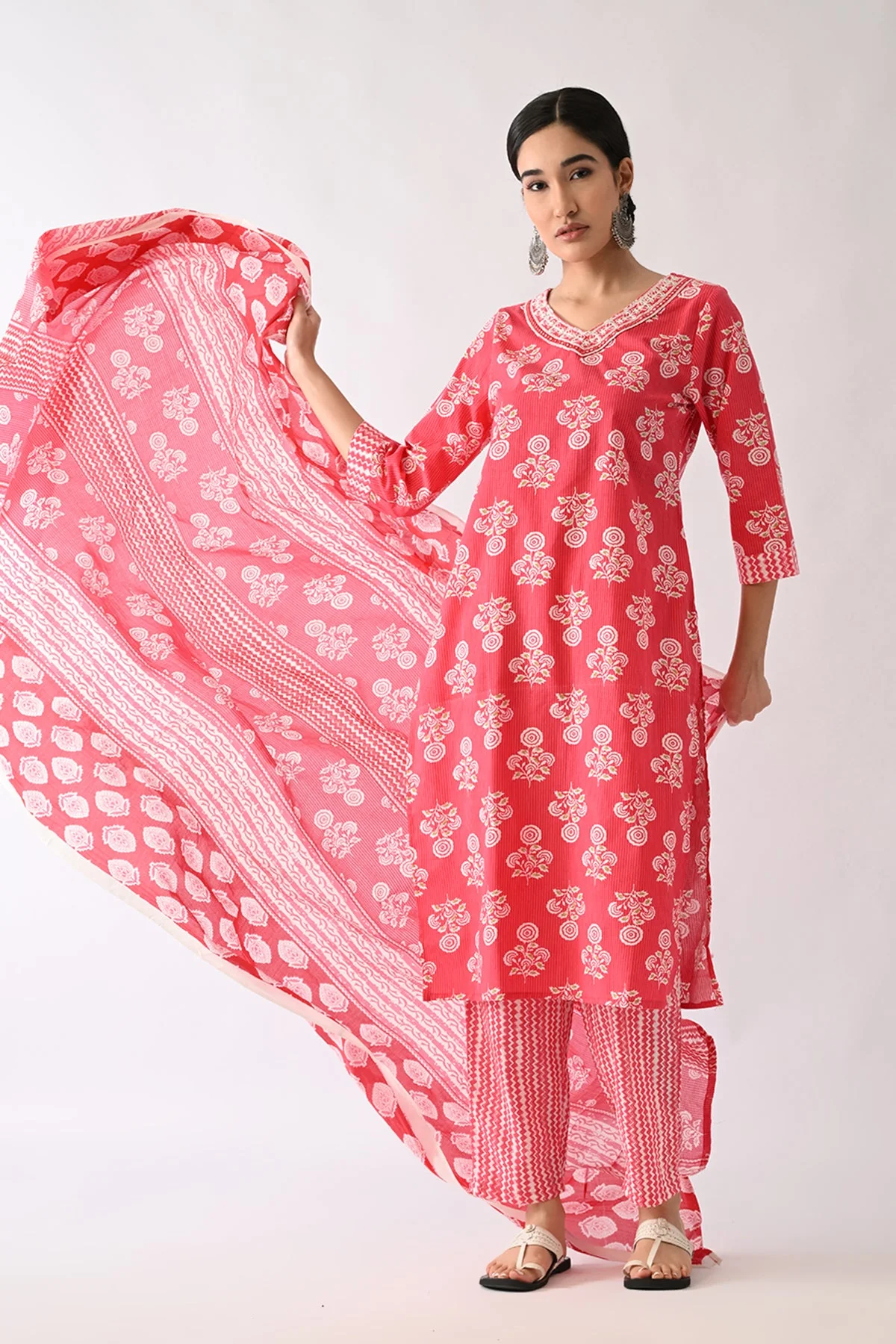 Pink Printed Kurta 3 Pcs Set - Image 7
