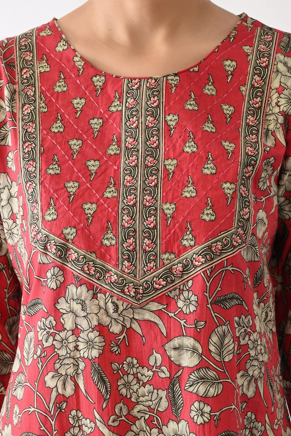 Pink Printed Kurta 3 Pcs Set - Image 2
