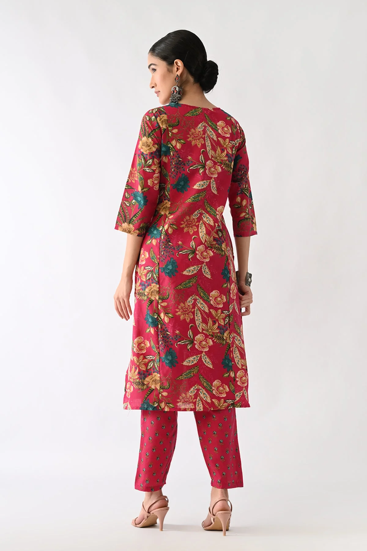 Pink Printed Kurta 3 Pcs Set - Image 3