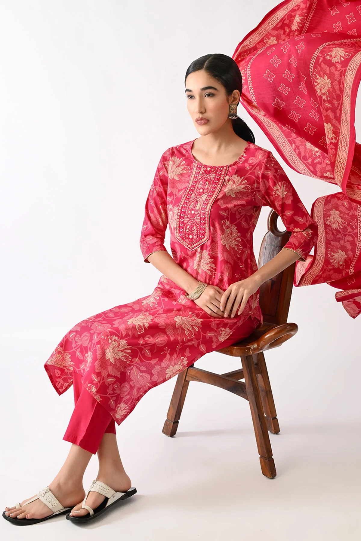 Pink Printed Kurta 3 Pcs Set - Image 3