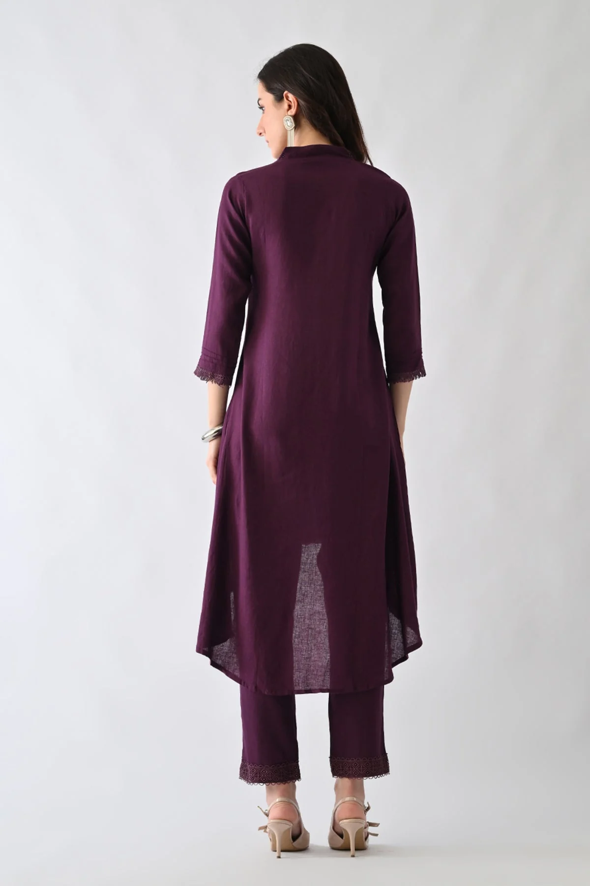 Purple Embellished V-Neck Kurta 2 Pcs Set - Image 5