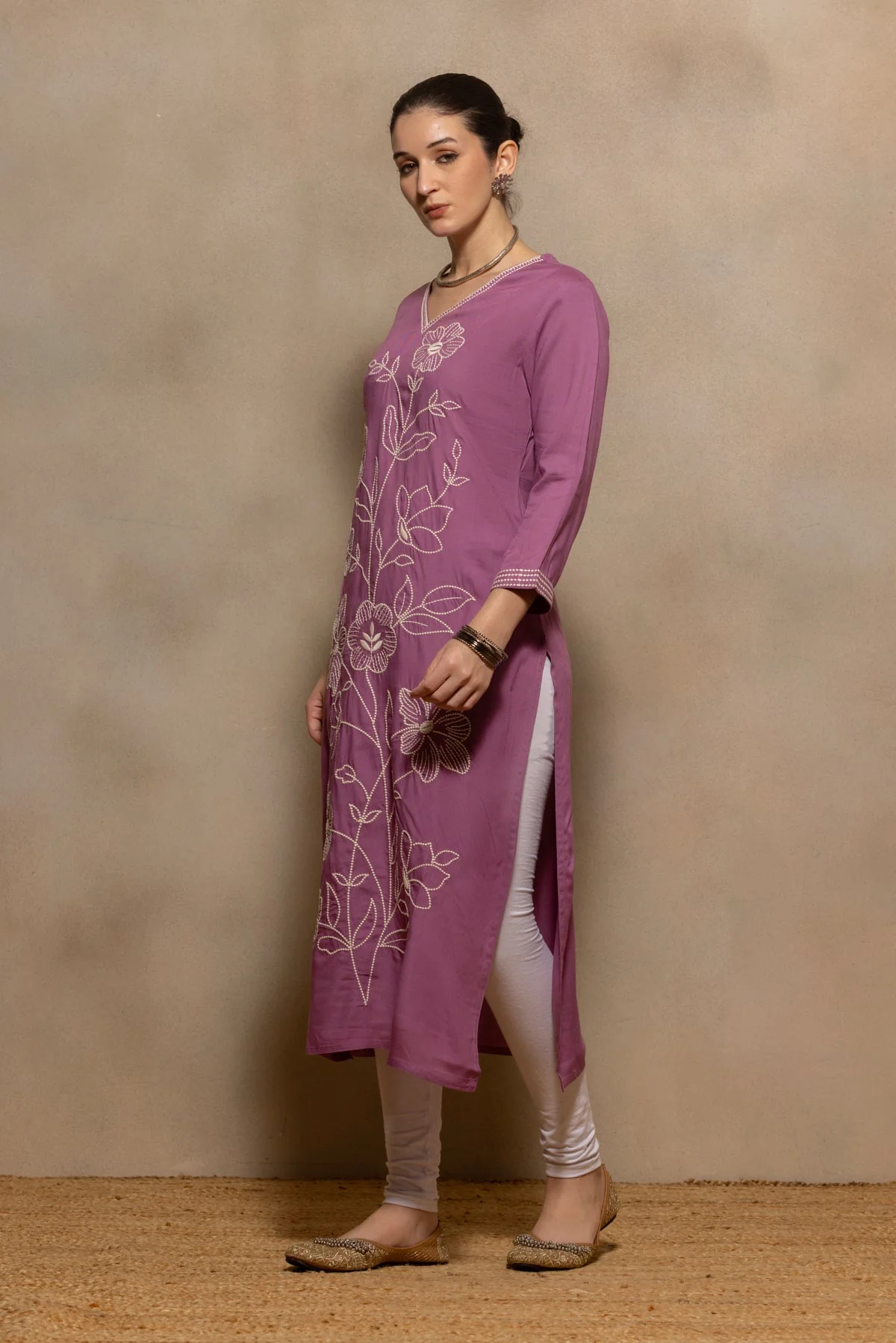Purple Floral Embroidered Kurta - Image 2