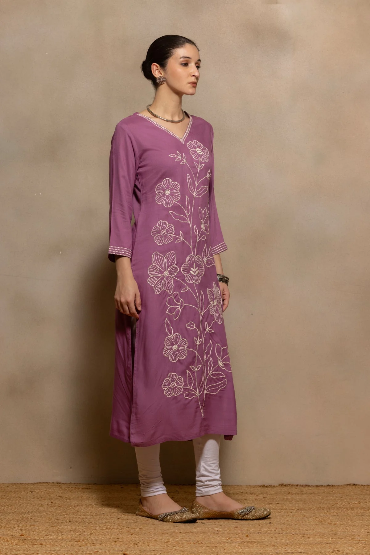 Purple Floral Embroidered Kurta - Image 3