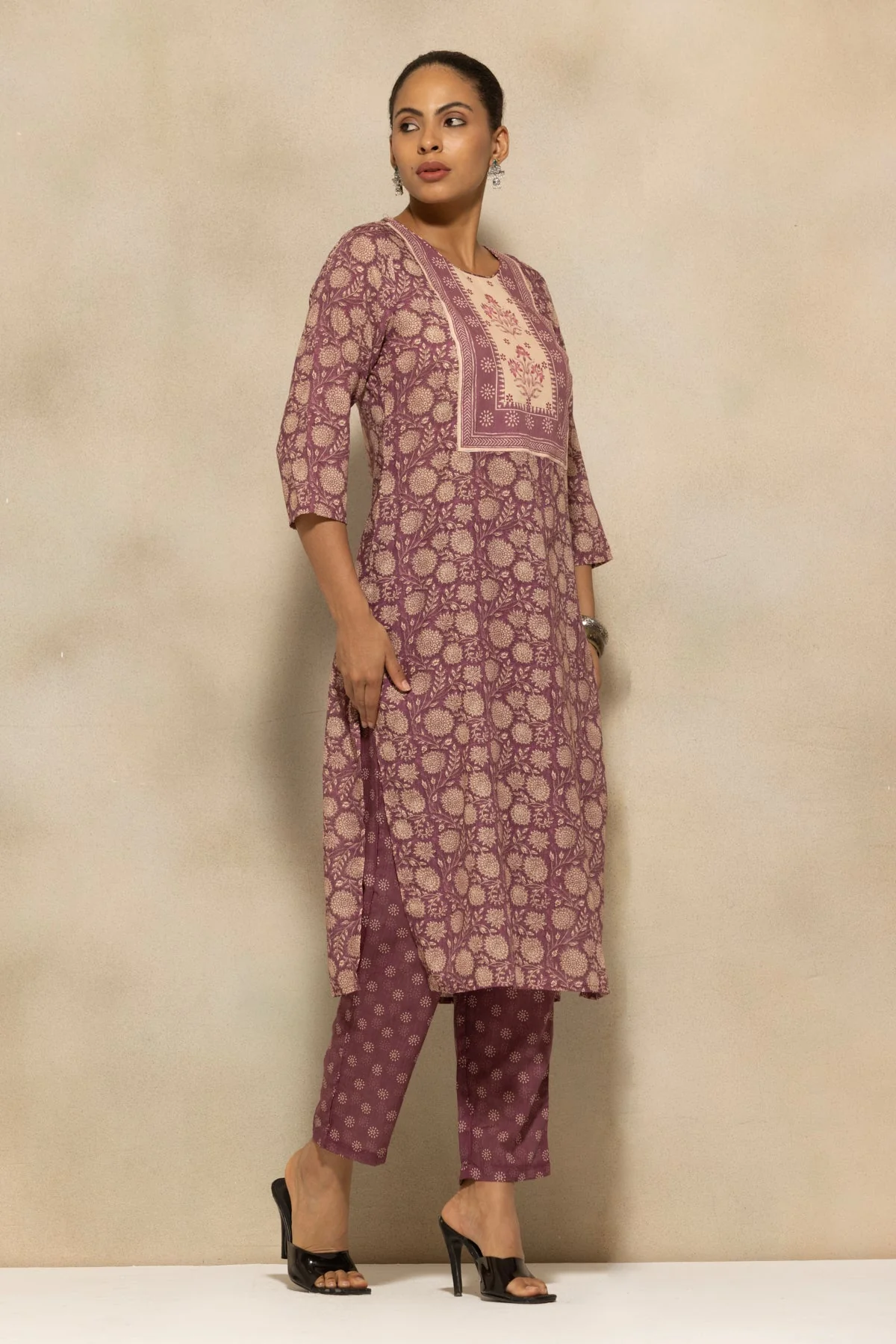 Purple Printed Kurta 3 Pcs Set - Image 3