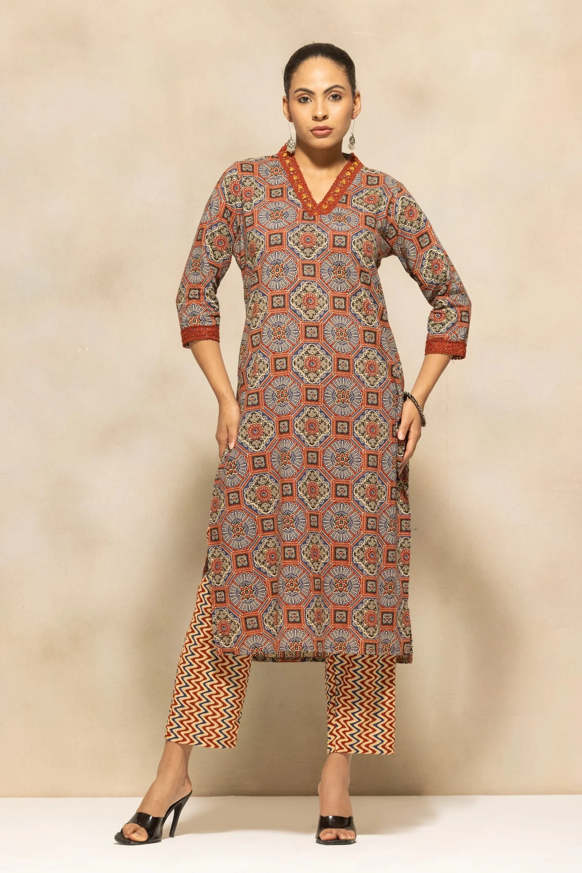 Rust Printed Kurta 3 Pcs Set - Image 2