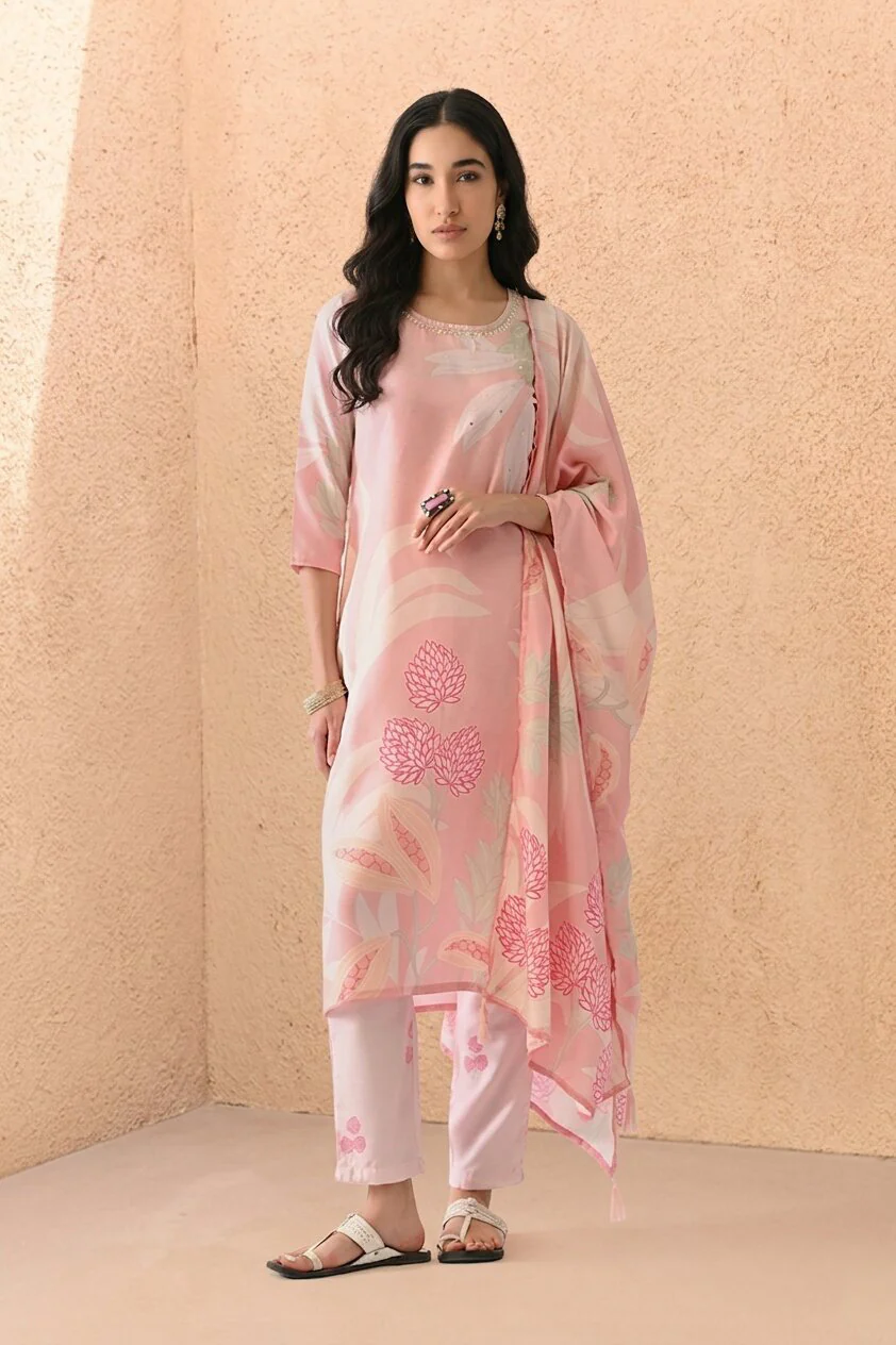 Soft Pink Printed Kurta 3 Pcs Set - Image 2