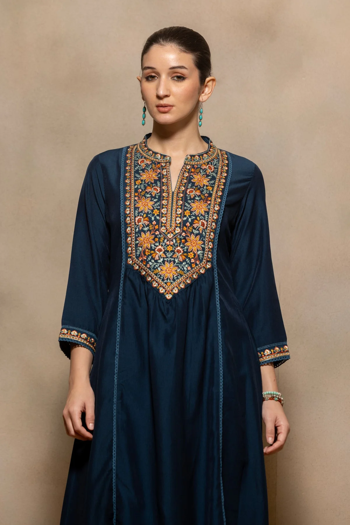 Teal Embroidered A-line Kurta 2 Pcs Set - Image 4