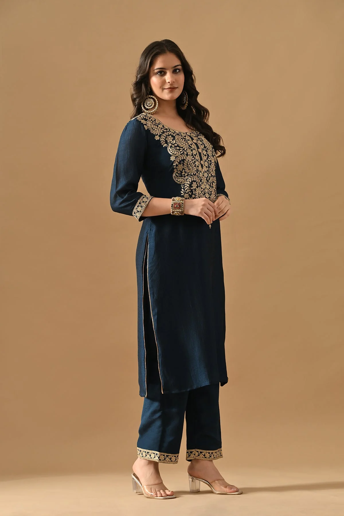 Teal Embroidered Kurta 3 Pcs Set - Image 3