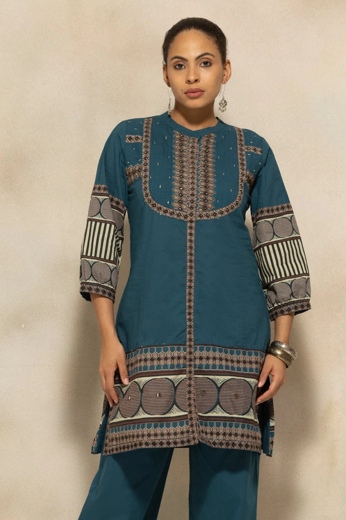 Teal Self-Design Kurta 2 Pcs Set - Image 2
