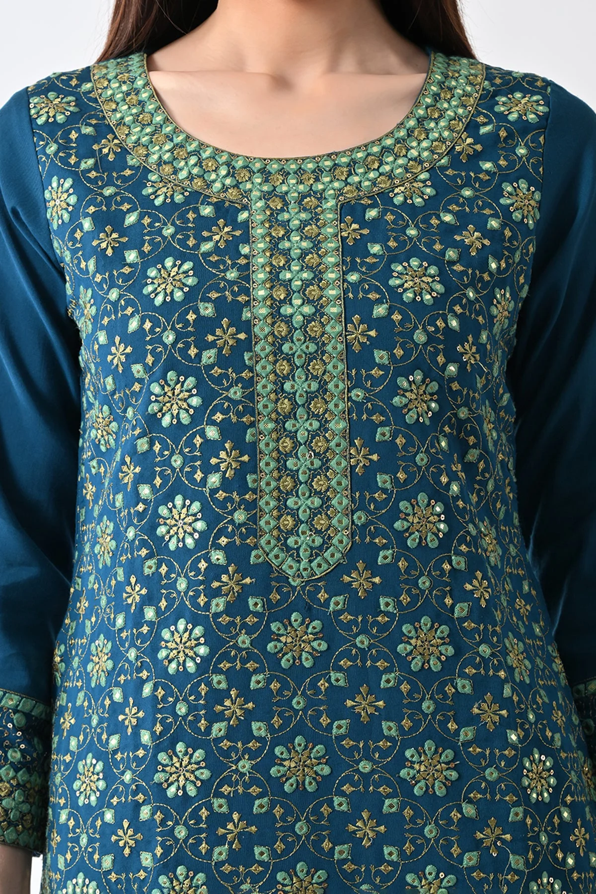 Teal Yoke Embroidered Kurta 3 Pcs Set - Image 6