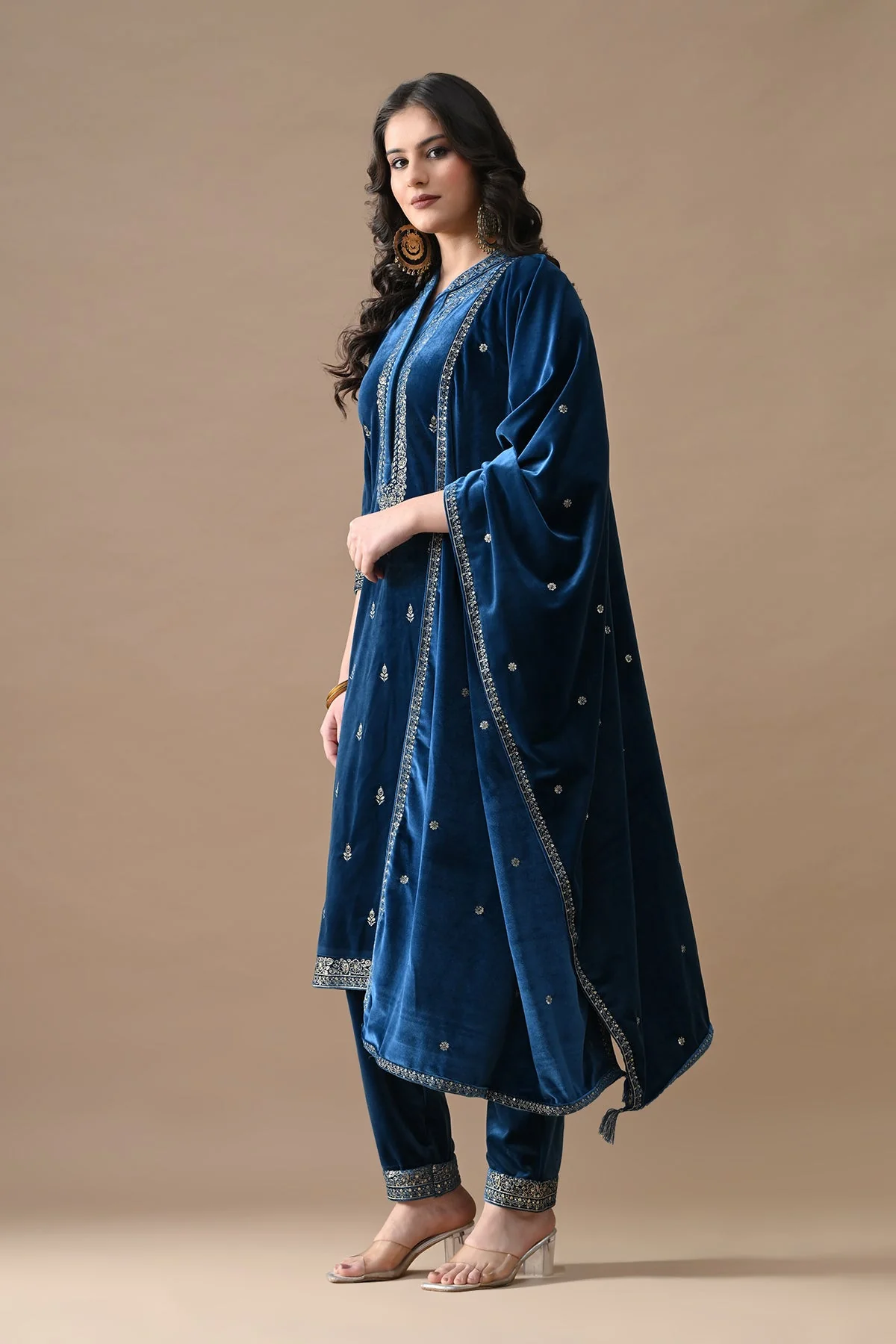 Teal Zari Embroidered Kurta 3 Pcs Set - Image 3