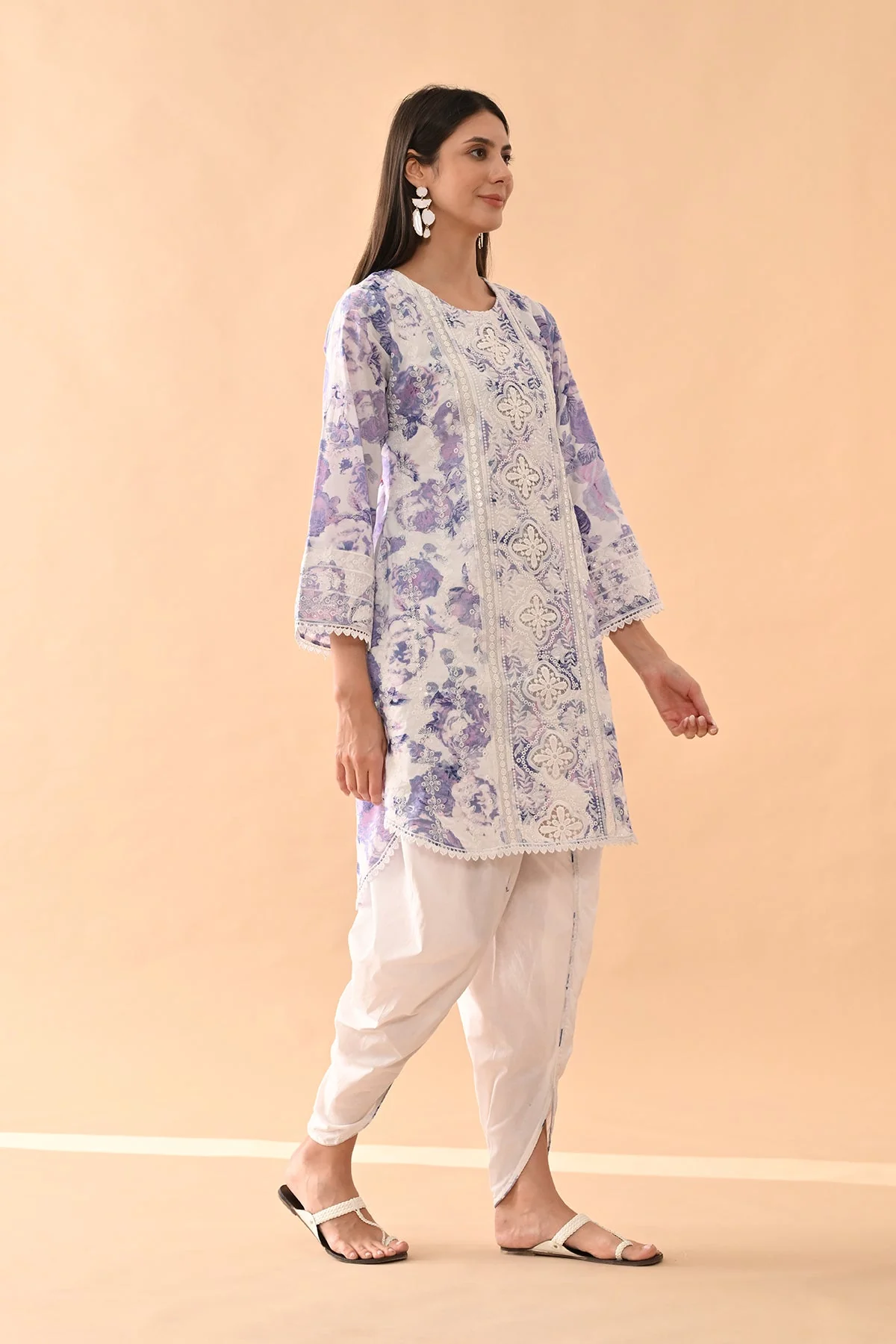 White Embellished Kurta 2 Pcs Set - Image 4