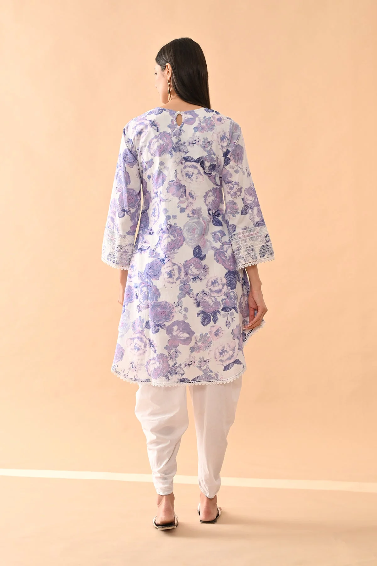 White Embellished Kurta 2 Pcs Set - Image 6