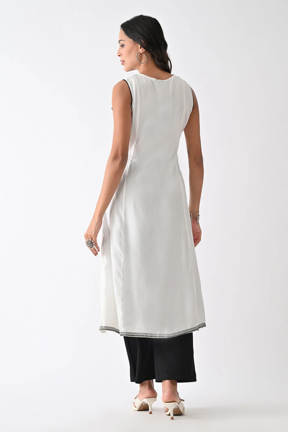 White Printed A-line Kurta - Image 2