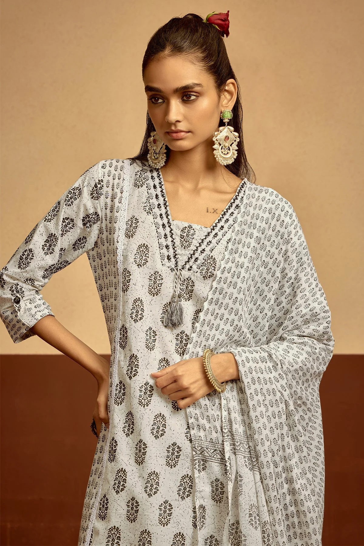 White Printed Kurta 3 Pcs Set - Image 3