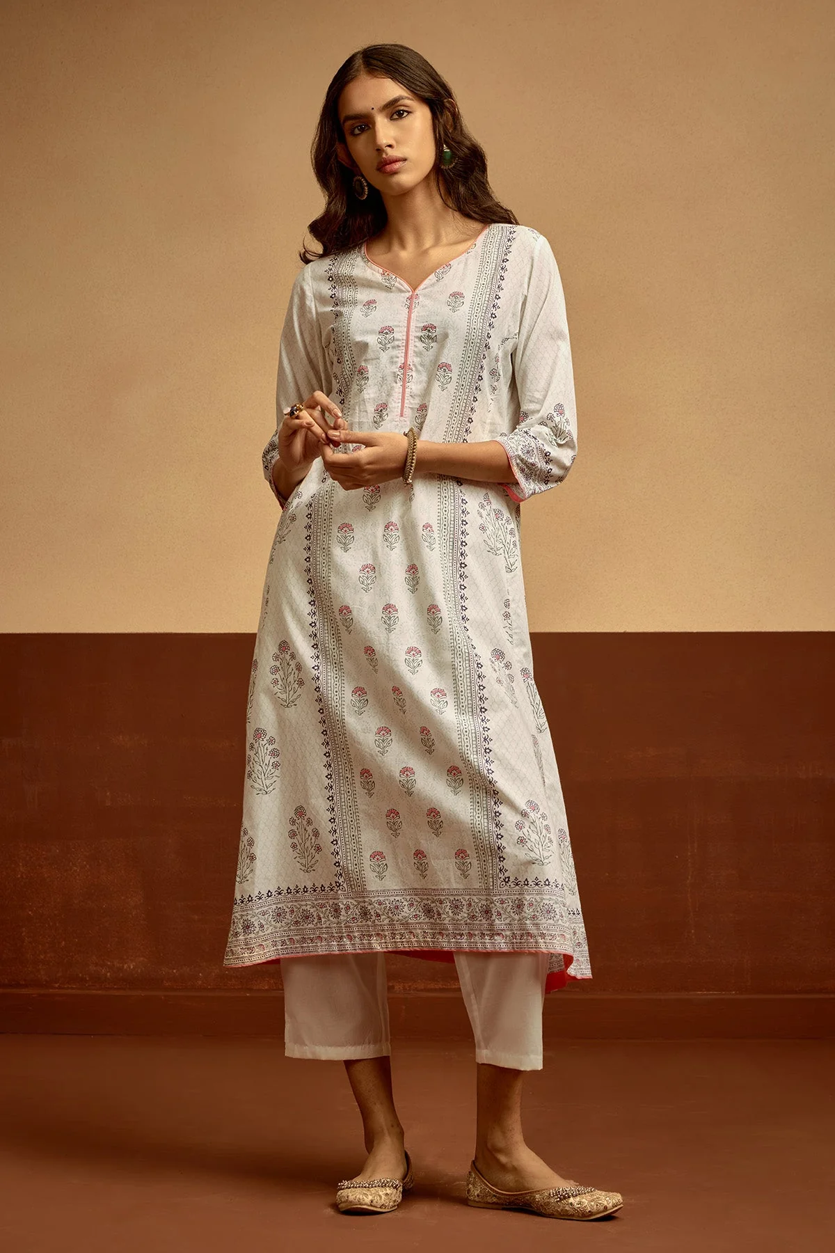White Printed Kurta 3 Pcs Set - Image 2