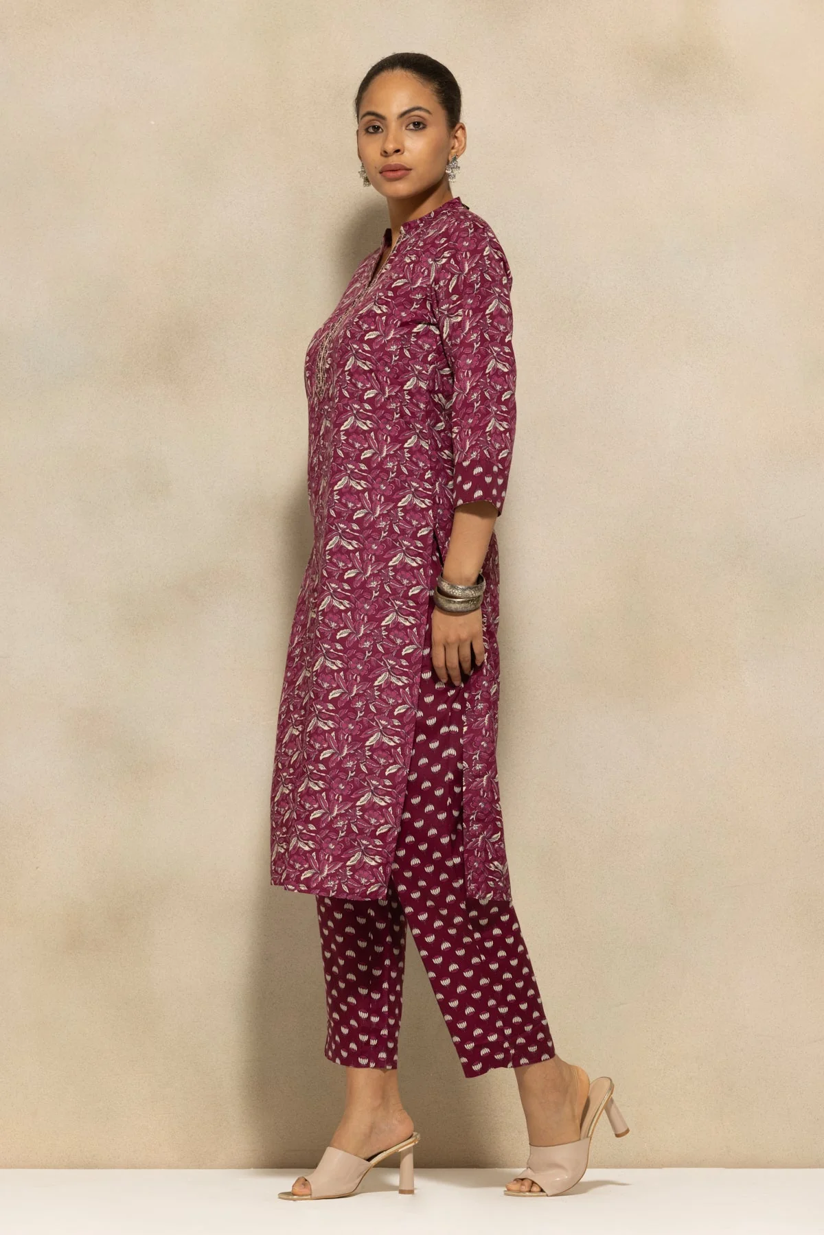 Wine Printed Kurta 3 Pcs Set - Image 2