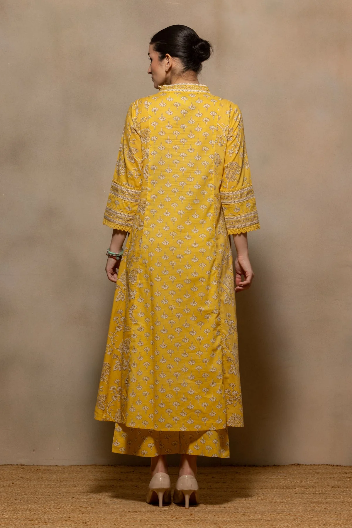 Yellow Floral Printed Flared Kurta 3 Pcs Set - Image 5