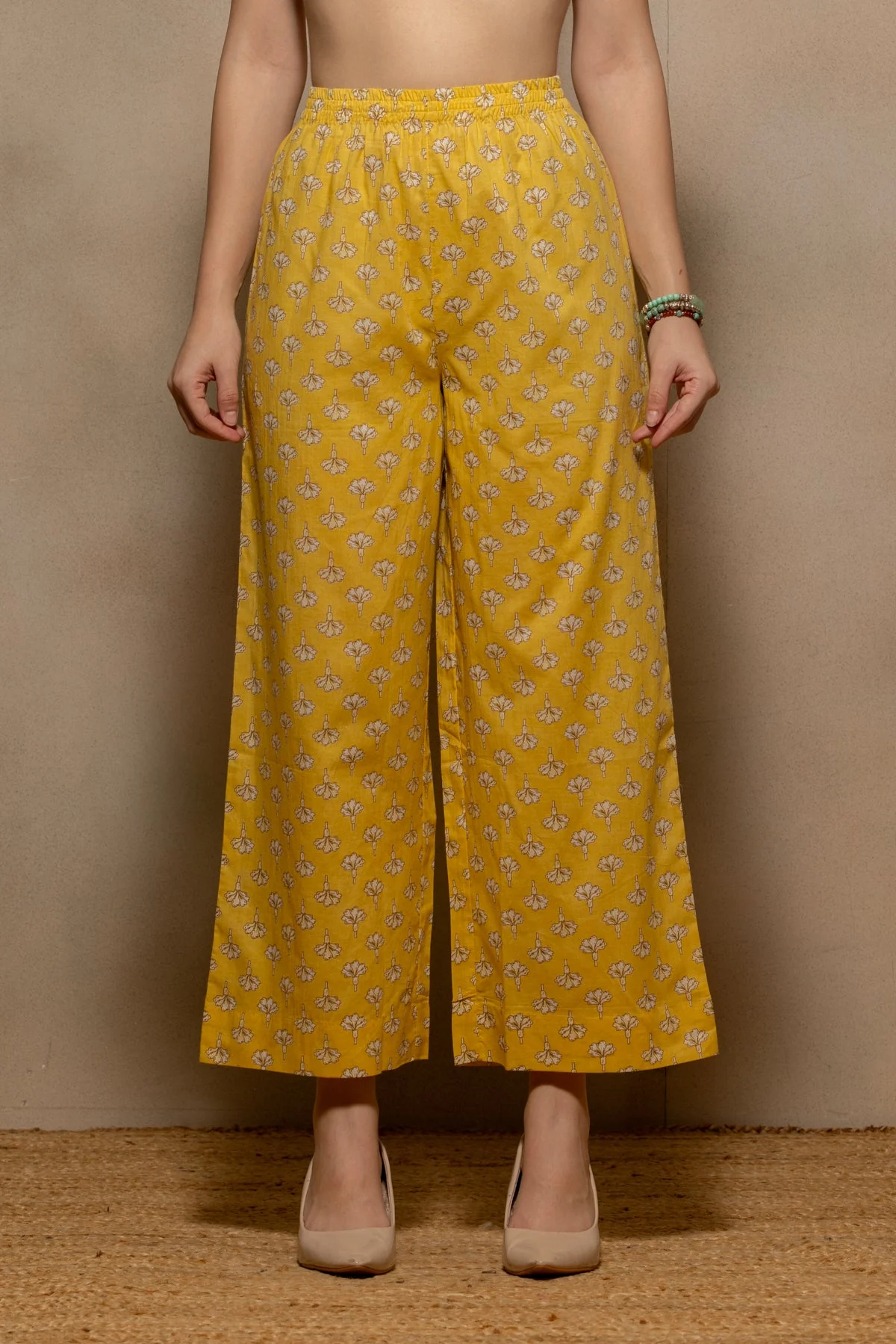 Yellow Floral Printed Flared Kurta 3 Pcs Set - Image 6