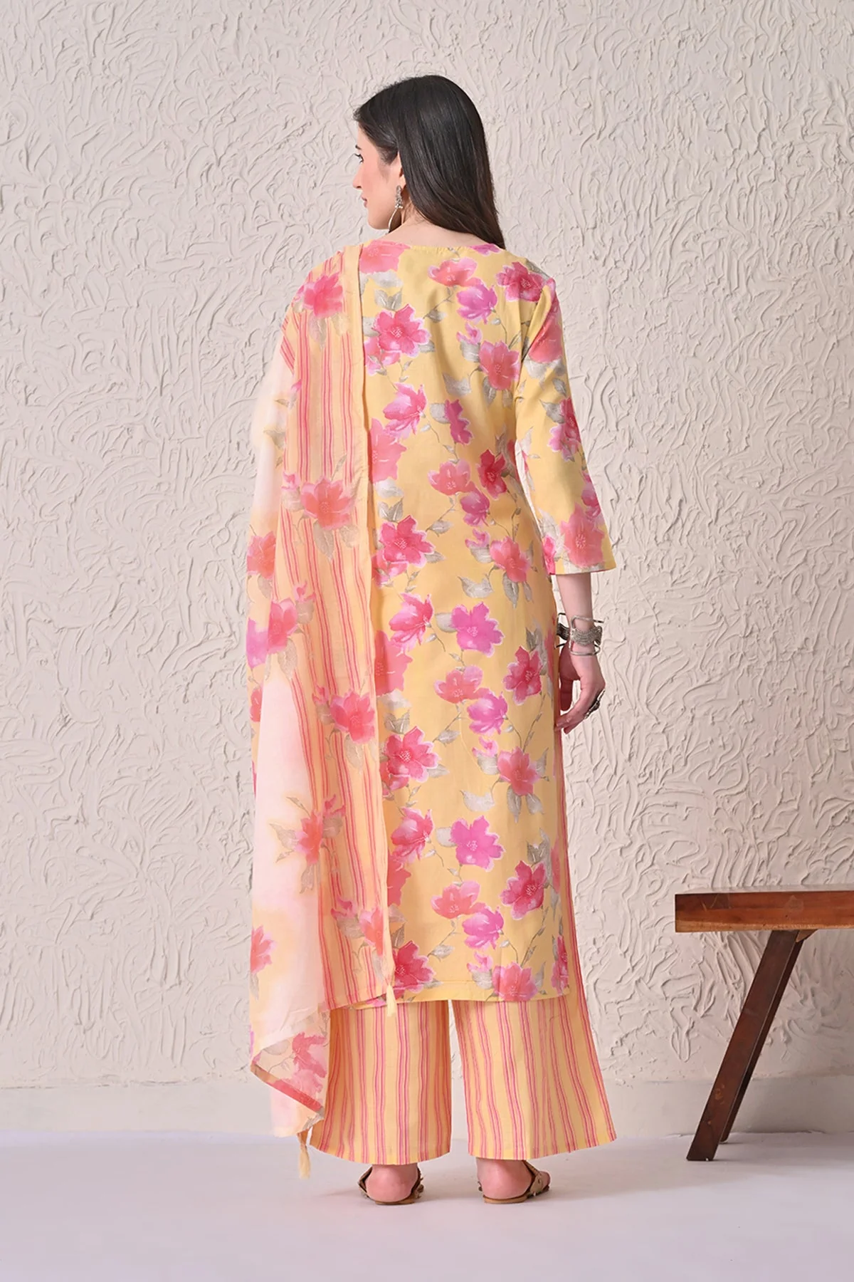 Yellow Floral Printed Kurta 3 Pcs Set - Image 5