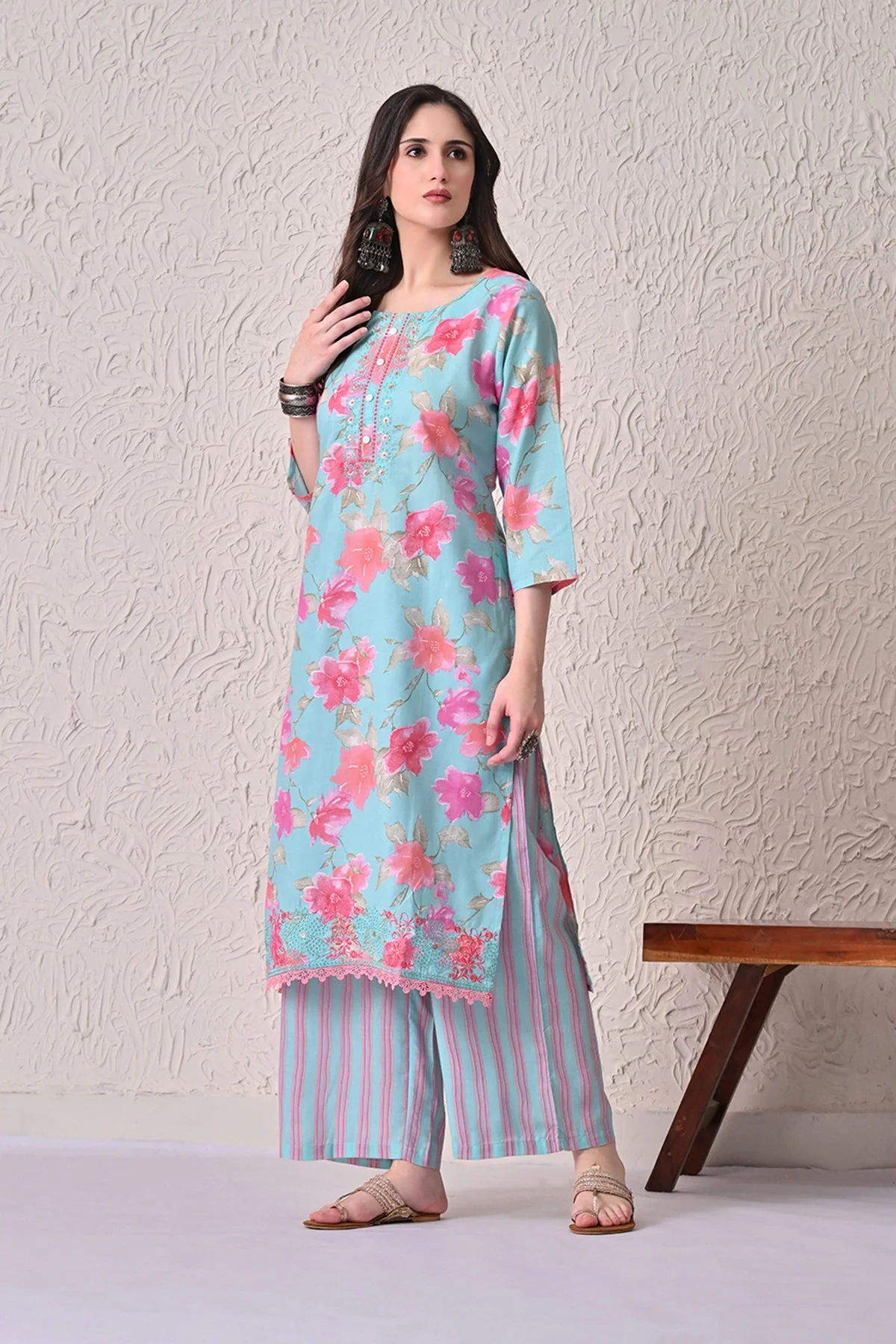 Green Floral Printed Kurta 3 Pcs Set - Image 2