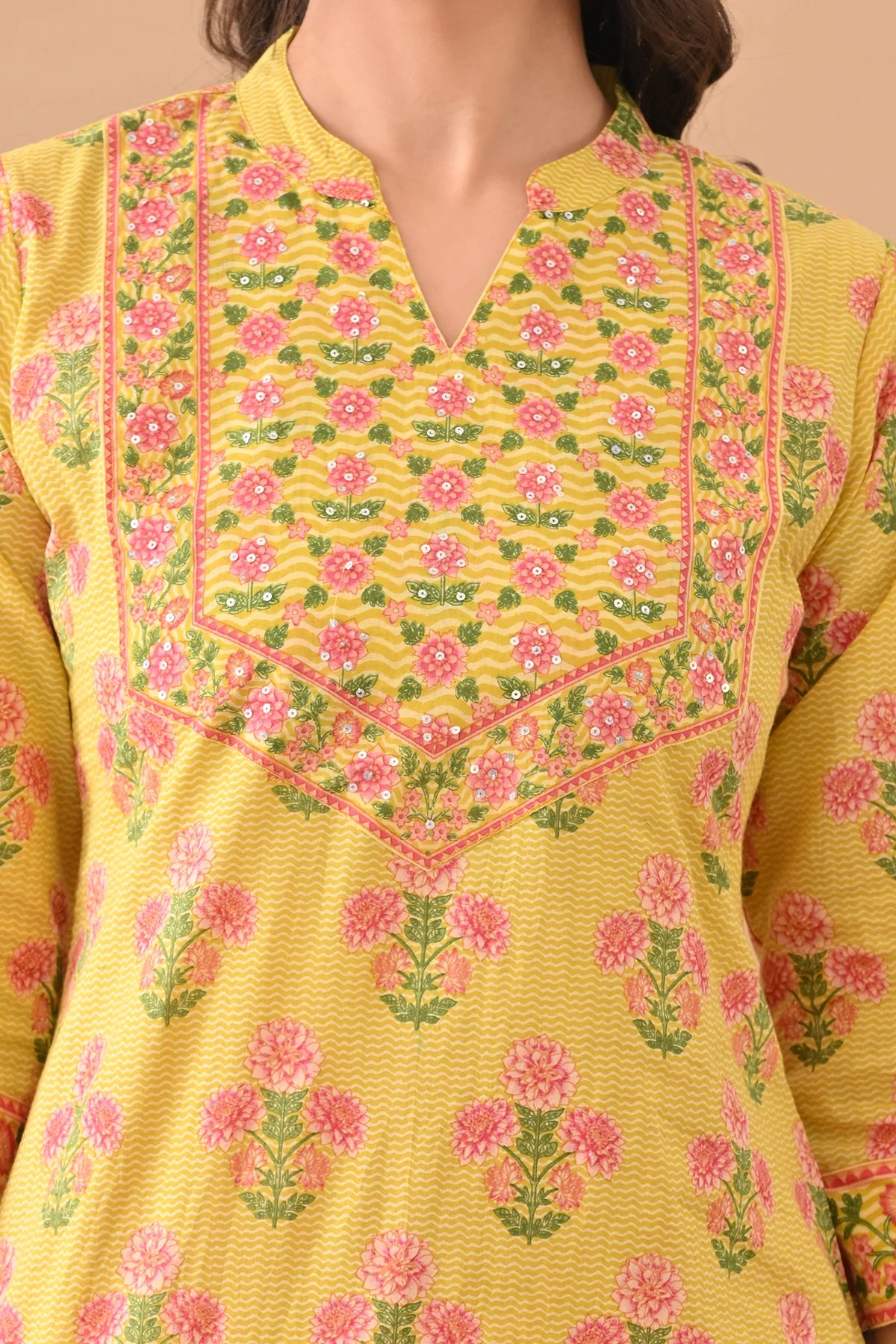 Yellow Floral Printed Kurta 3 Pcs Set - Image 4