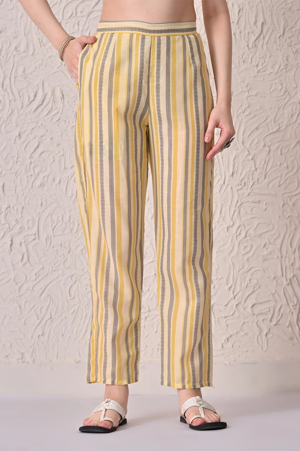 Yellow Floral Printed Kurta 3 Pcs Set - Image 6