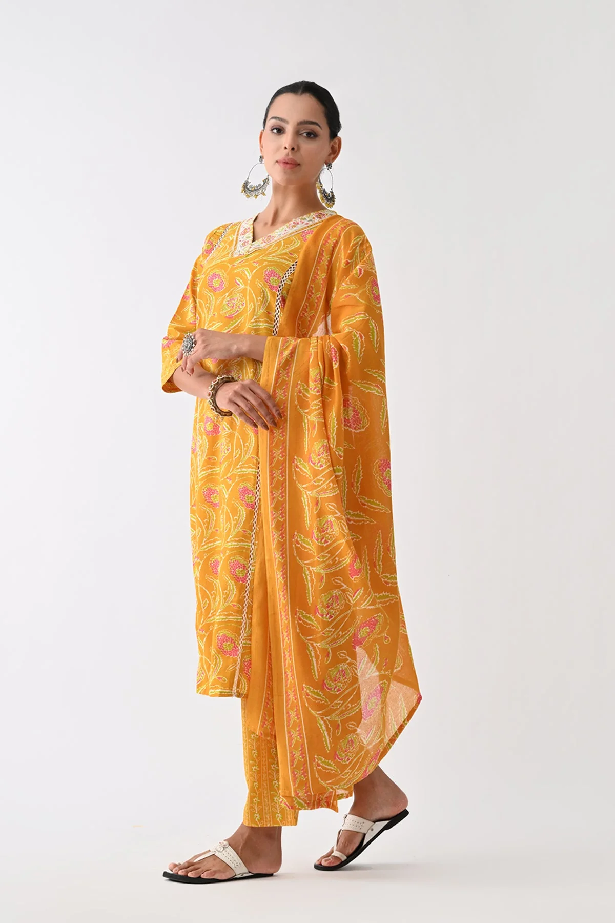 Yellow Floral Printed Kurta 3 Pcs Set - Image 6