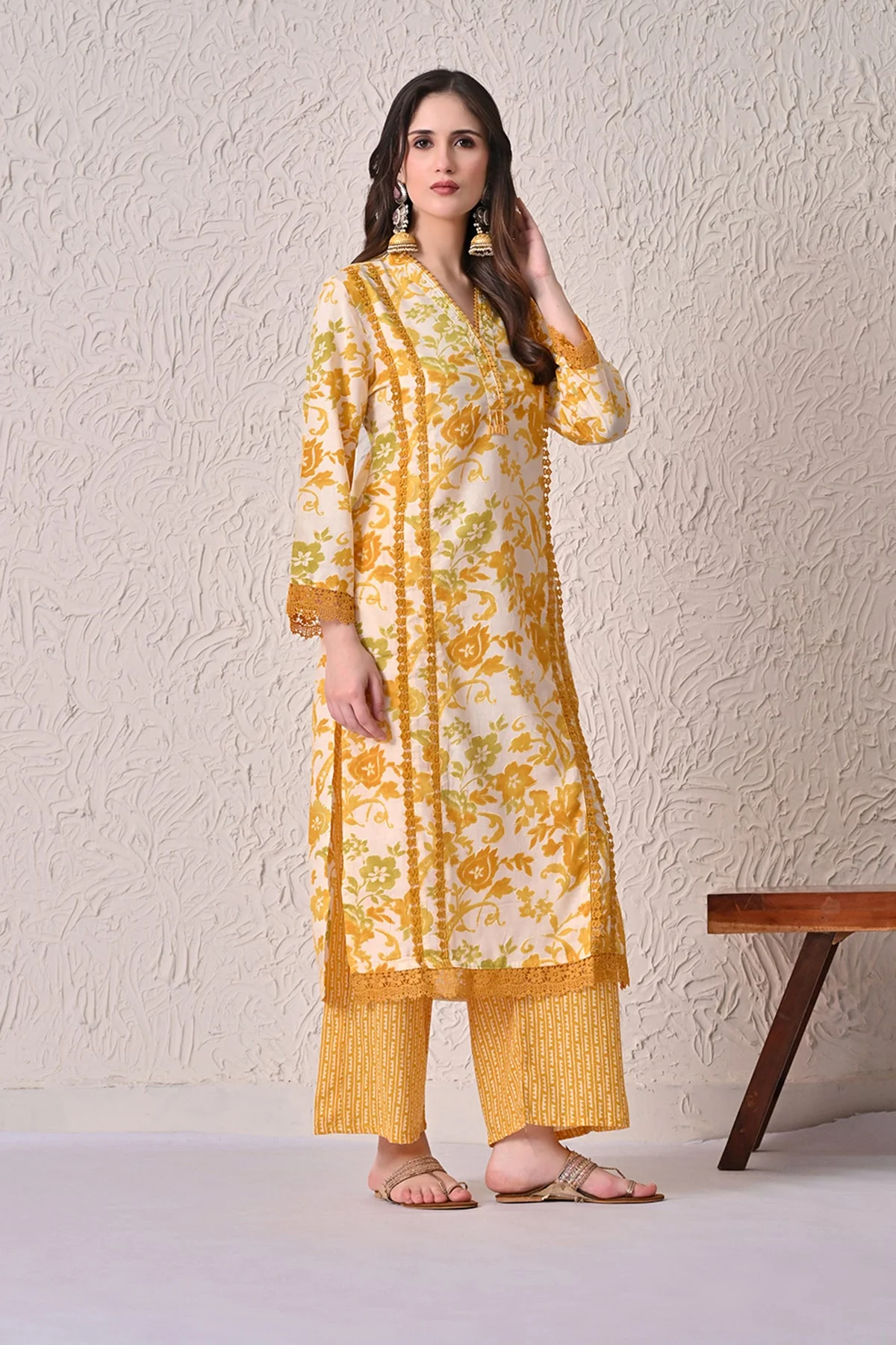 Yellow Printed Kurta 3 Pcs Set - Image 3