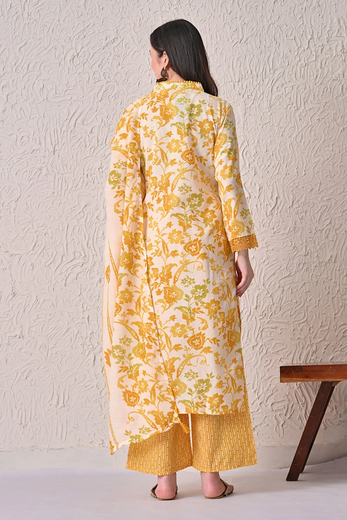 Yellow Printed Kurta 3 Pcs Set - Image 5