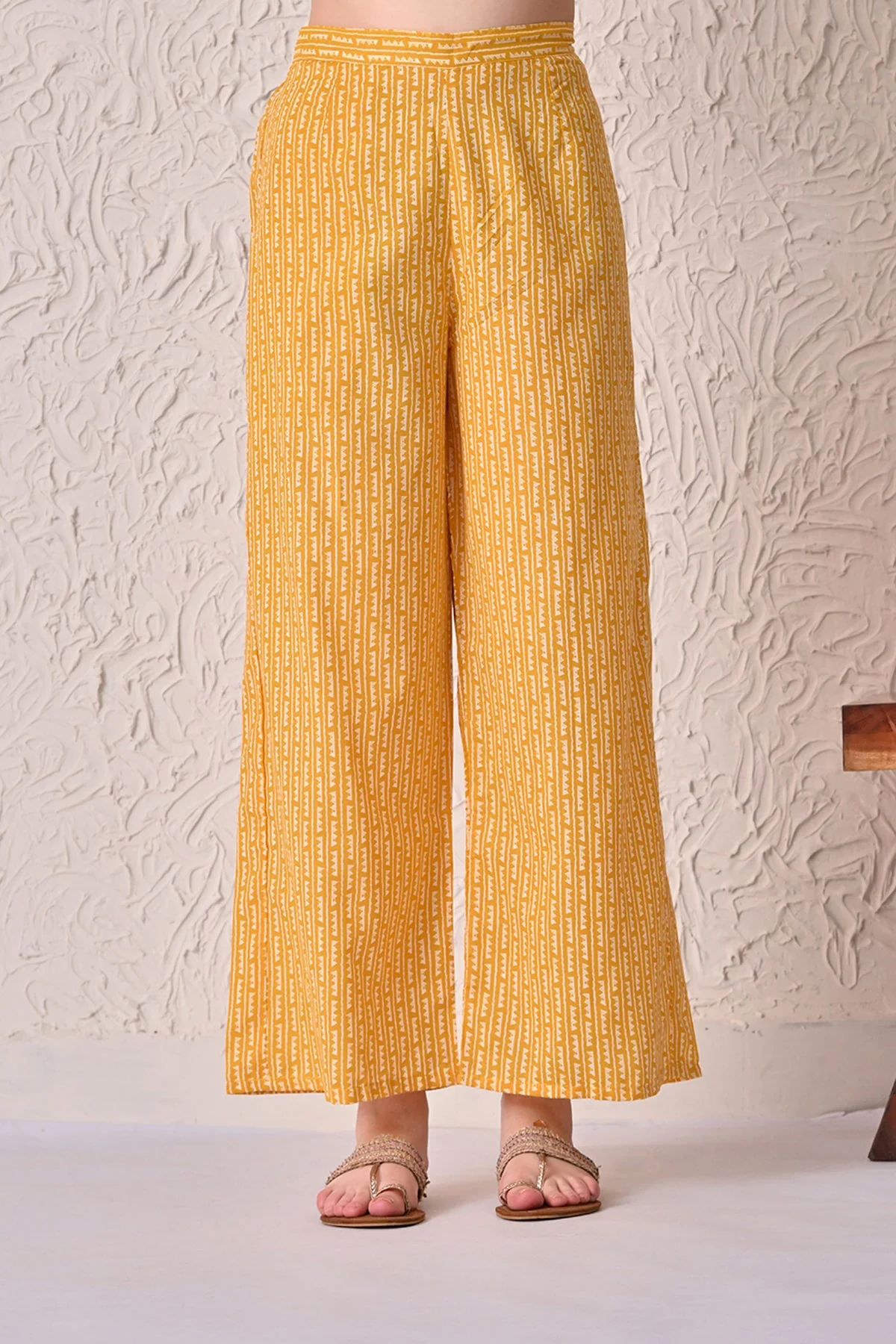Yellow Printed Kurta 3 Pcs Set - Image 6