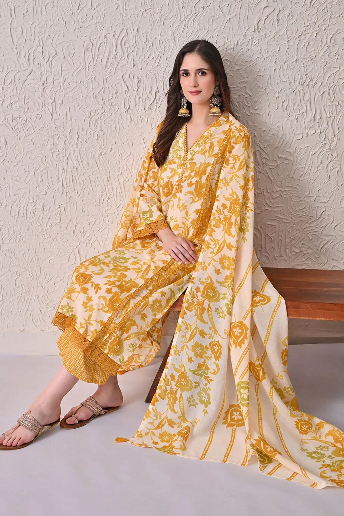 Yellow Printed Kurta 3 Pcs Set - Image 7