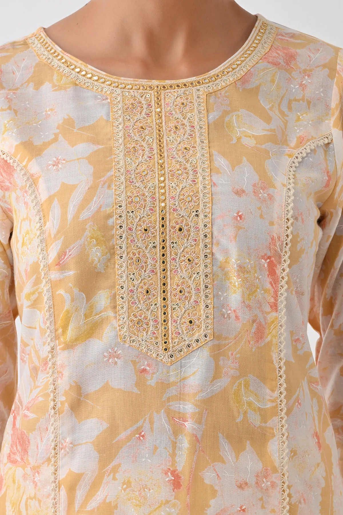 Yellow Printed Kurta 3 Pcs Set - Image 2